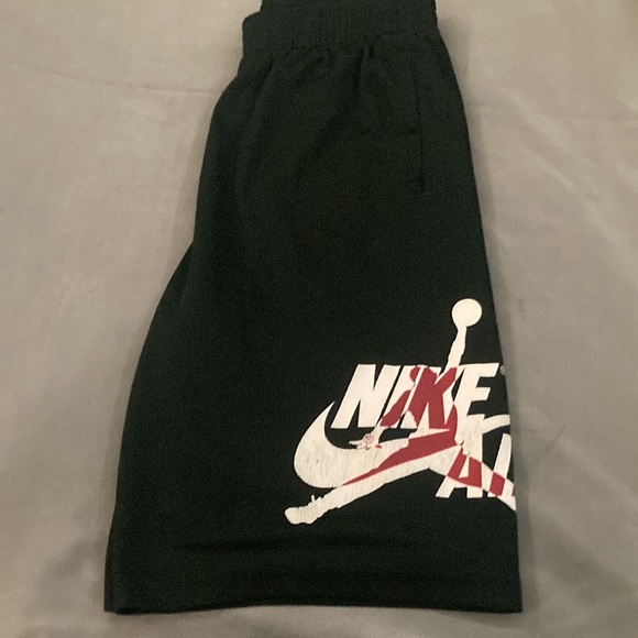 Nike Jordan air basketball shorts - Picture 2 of 5